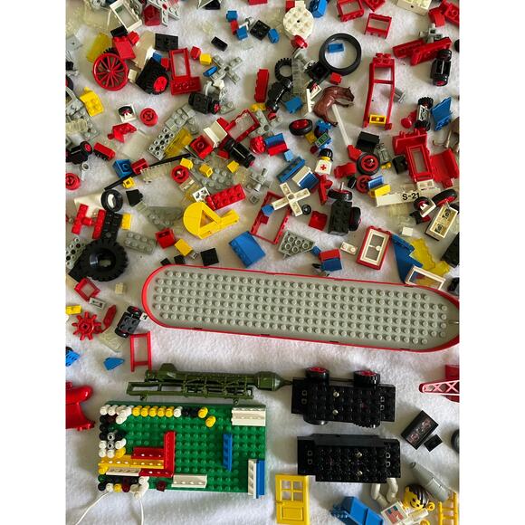 Lot of Legos Original Structors Ship Wheels Boat Lego Characters - Picture 6 of 16